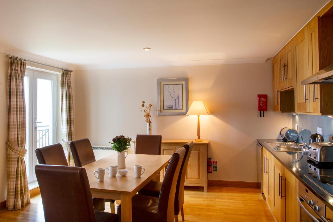 Links Apartment Брора Экстерьер фото